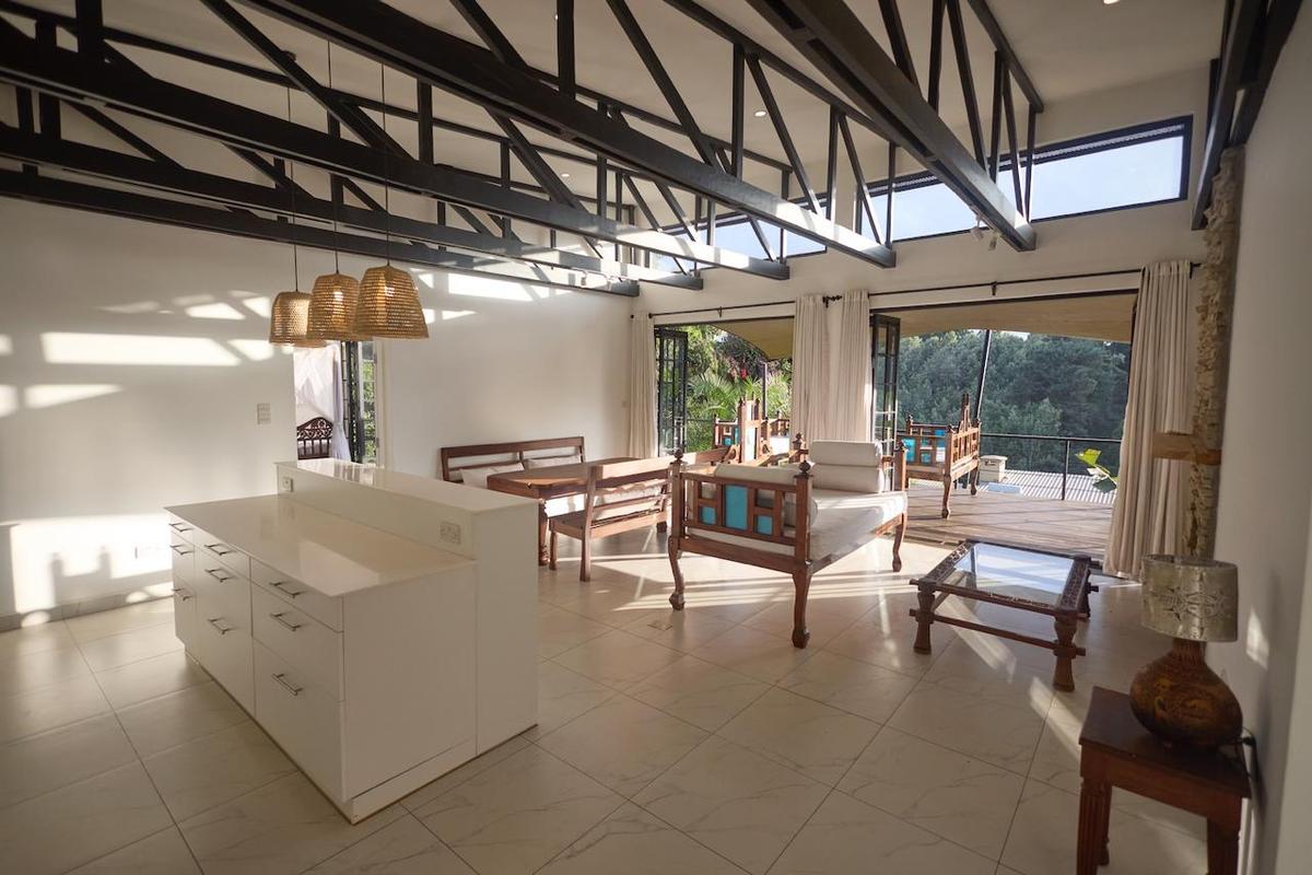 2 Bed Townhouse with En Suite at Kinanda Road - 13