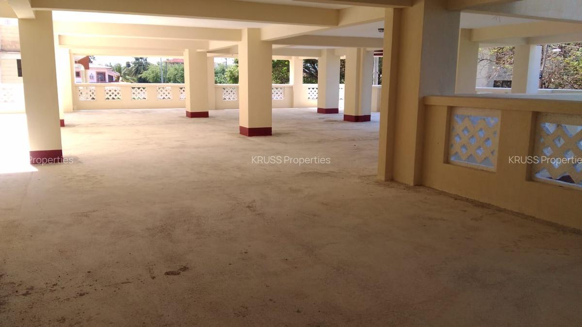 3 Bed Apartment with En Suite at Ar2497 - 16