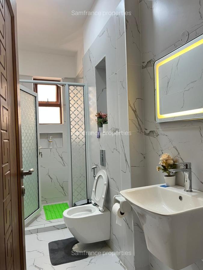 Serviced 5 Bed Apartment with En Suite at 1St Avanue - 6