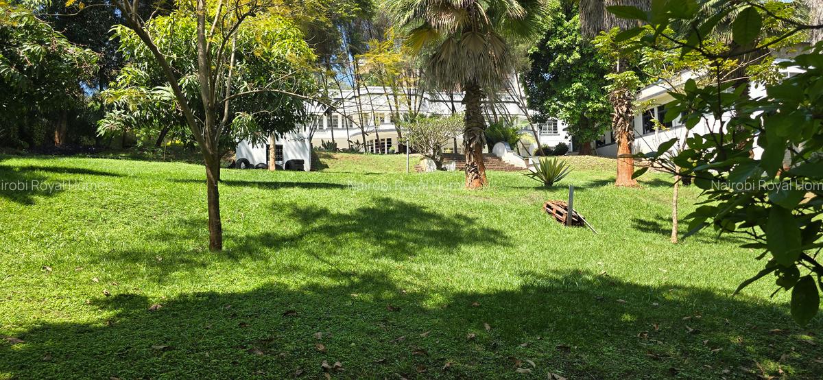 Commercial Property with Backup Generator at Westgate Area - 8