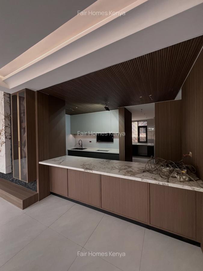 5 Bed Townhouse with En Suite at Lavington Green - 5