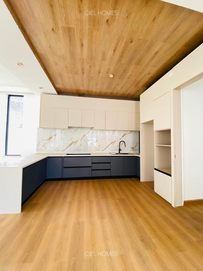 5 Bed Villa with Garden in Lavington - 7