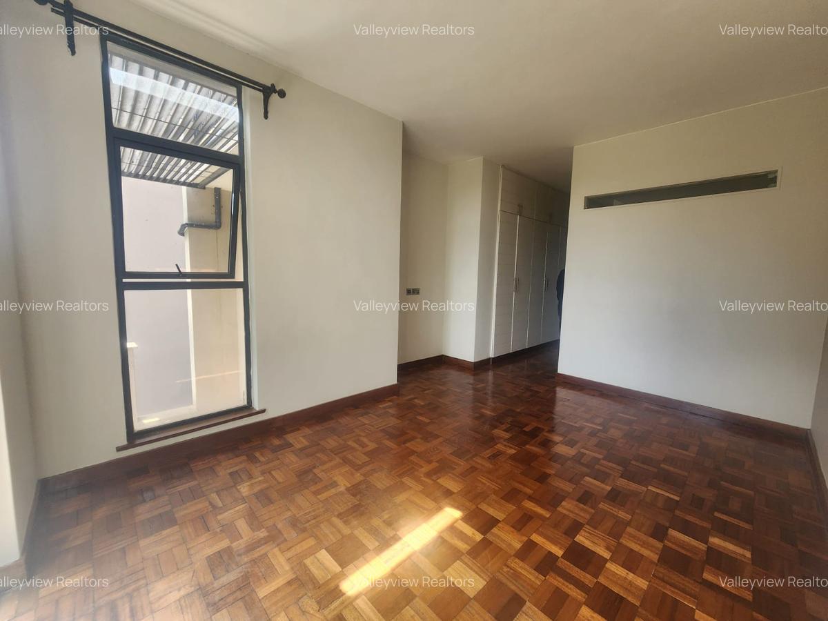 3 Bed Apartment with En Suite at Westlands - 10