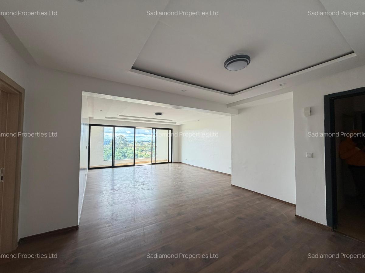 5 Bed Apartment with Borehole in Parklands - 1