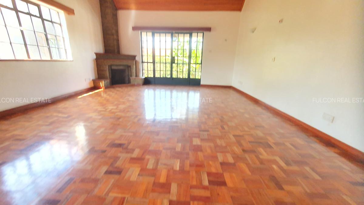 5 Bed Villa with En Suite in Lavington - 3