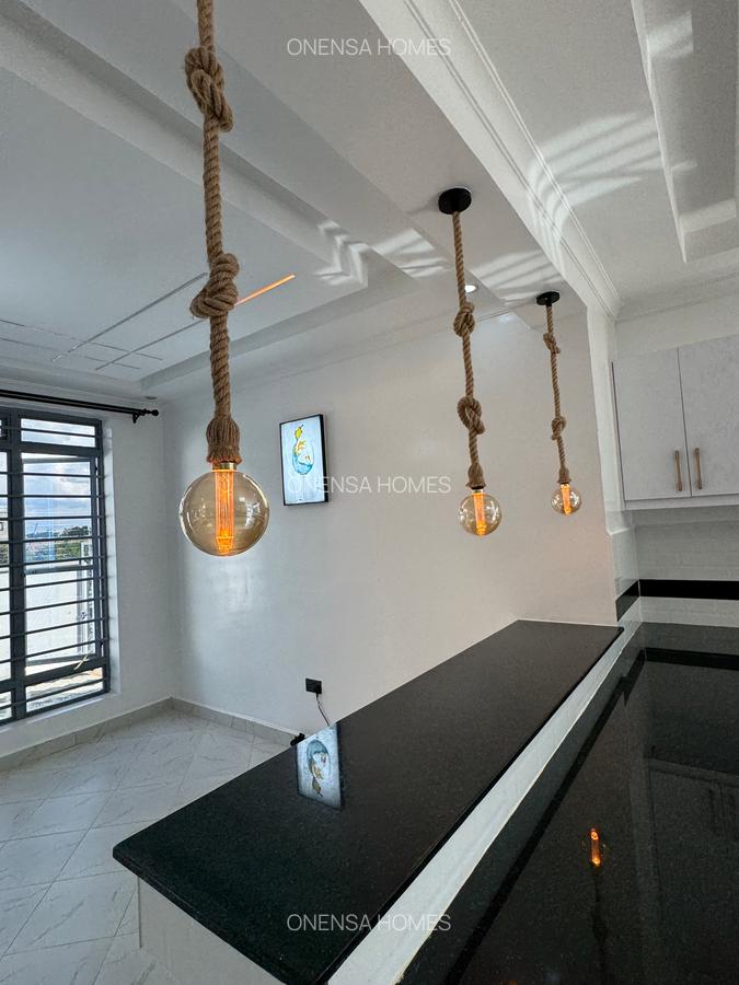 3 Bed House with En Suite in Eastern ByPass - 11
