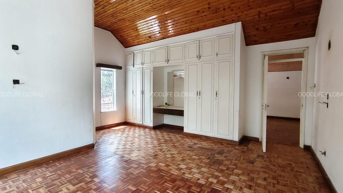 5 Bed House with En Suite at Gigiri - 10