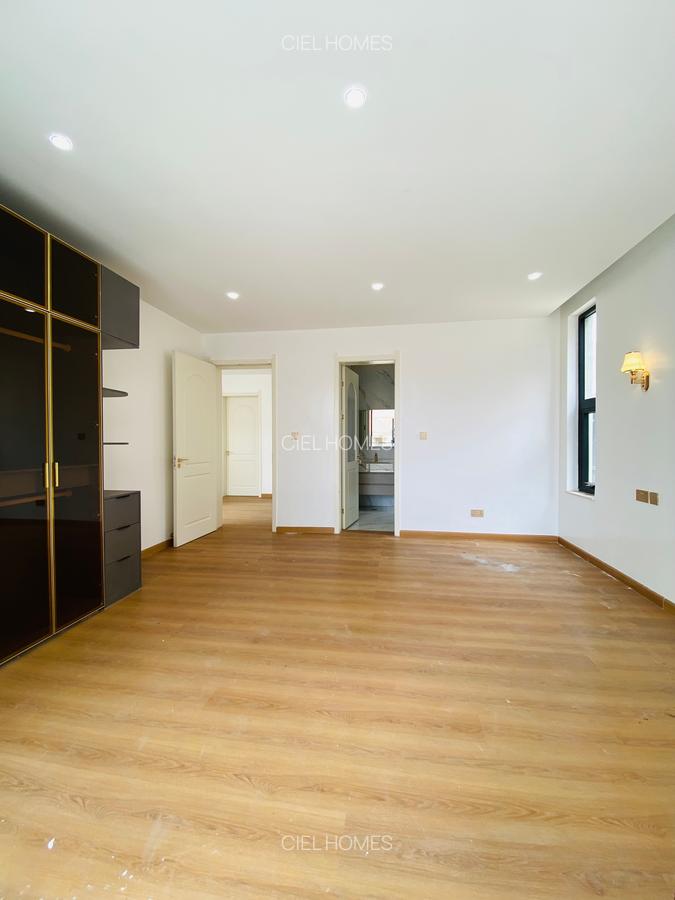 5 Bed Villa with En Suite at Isaac Gathaju - 15