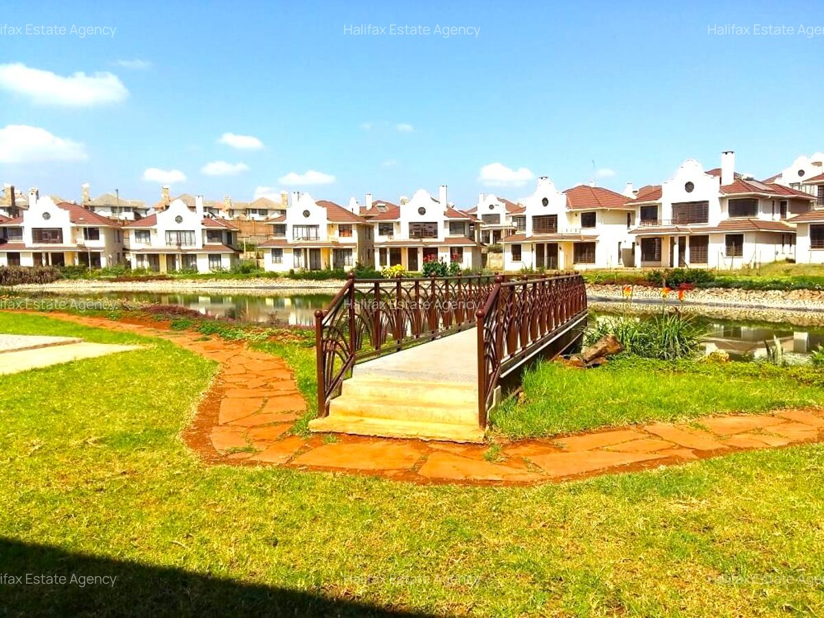 4 Bed Villa with En Suite in Runda - 3