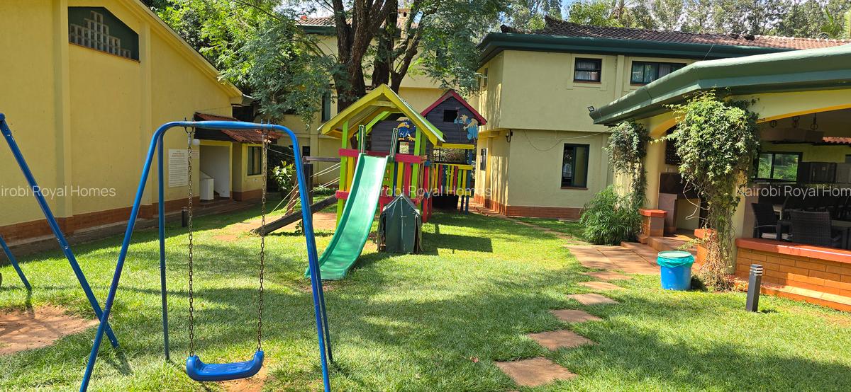 4 Bed Townhouse with En Suite at Brookside Grovelia Grove - 19