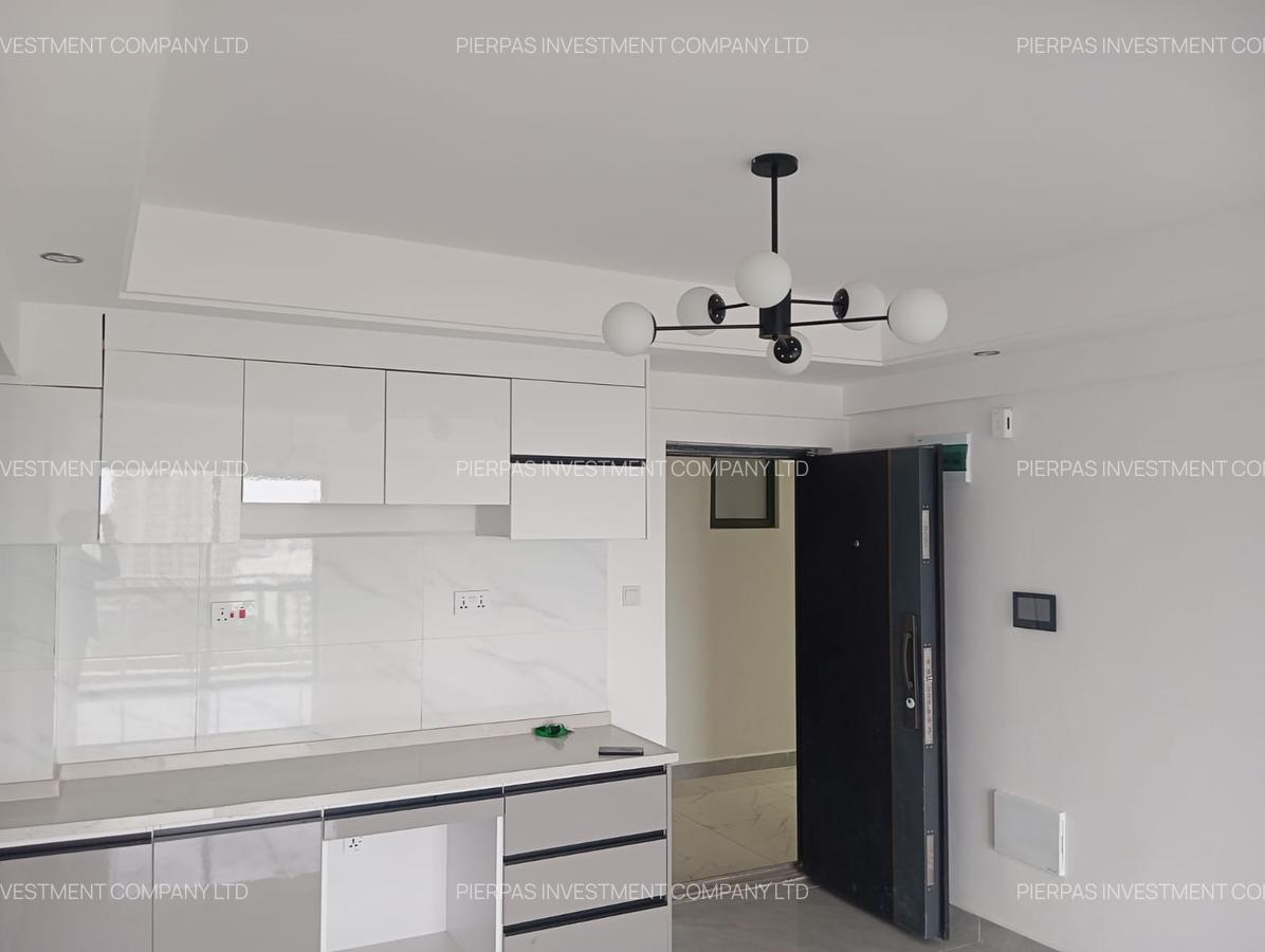 Serviced 3 Bed Apartment with En Suite in Westlands Area - 10