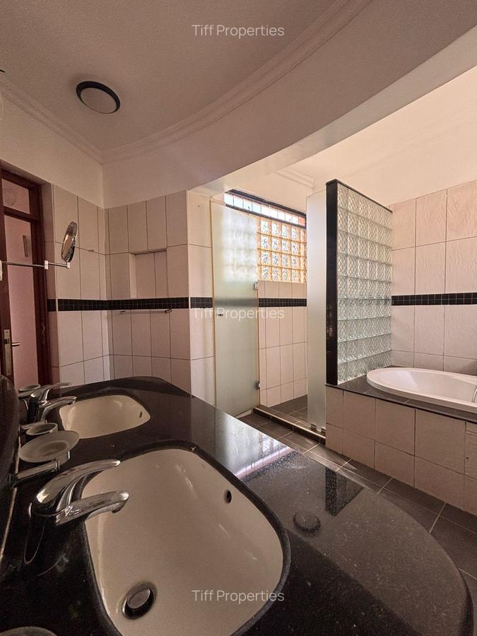 5 Bed House in Lower Kabete - 8