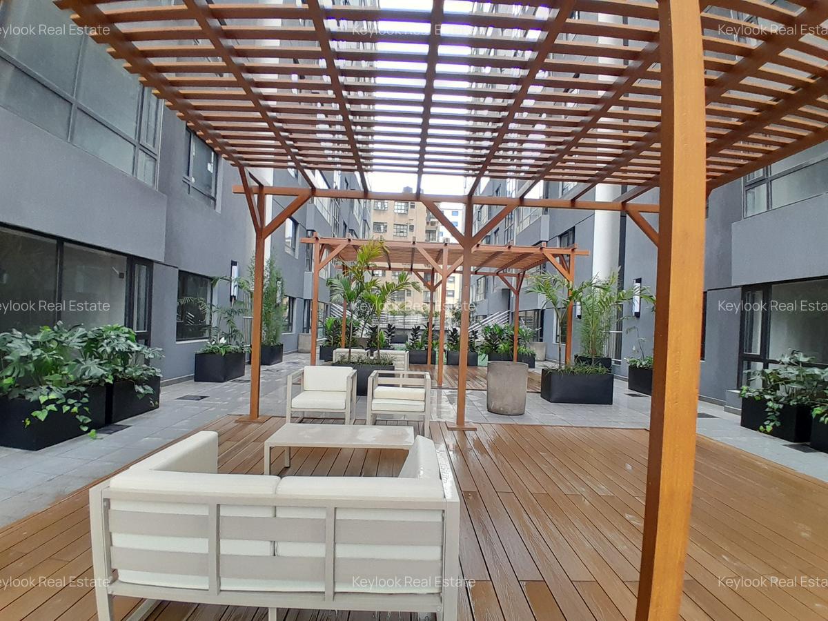 2 Bed Apartment with En Suite at Lavington Green - 5