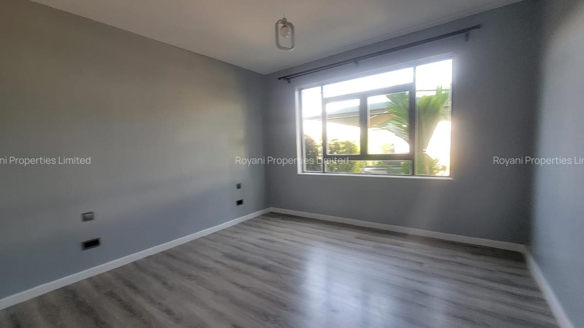 4 Bed Townhouse with En Suite in Runda - 10