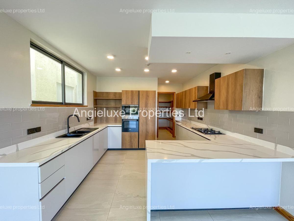 4 Bed Apartment with En Suite at Peponi Road - 3