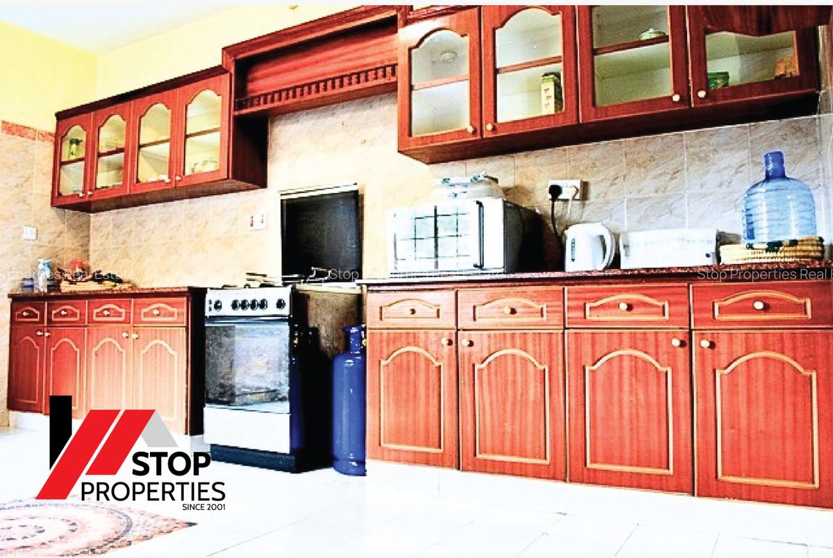 4 Bed Apartment with En Suite in Westlands Area - 5