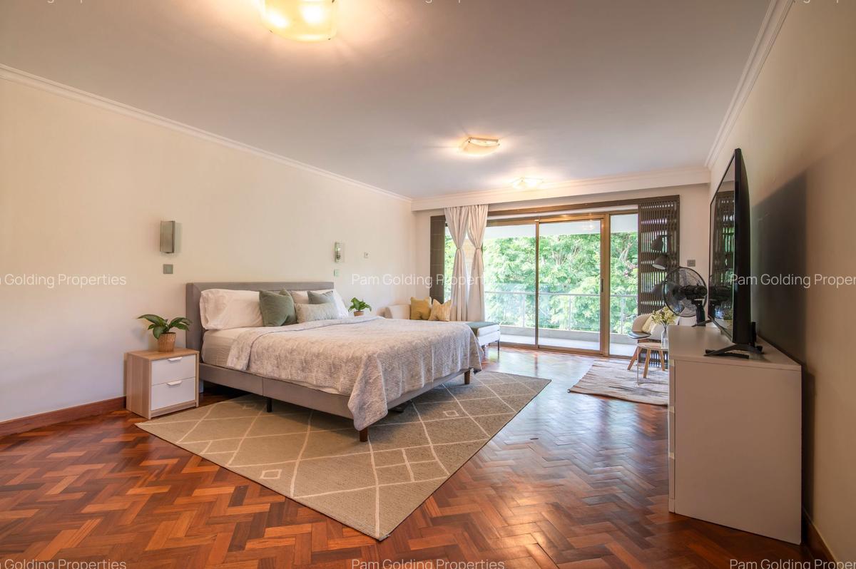 5 Bed Townhouse with En Suite in Nyari - 6