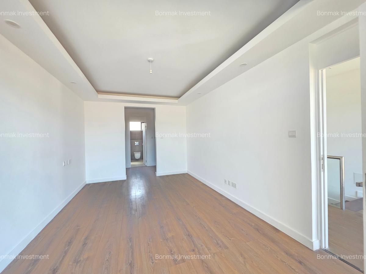 4 Bed Townhouse with En Suite at Loresho. - 14