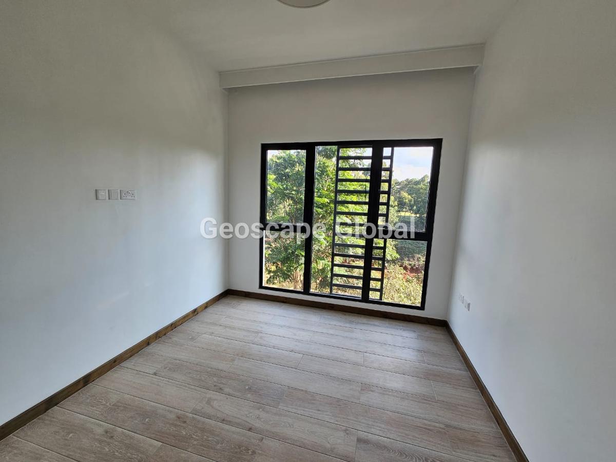 2 Bed Apartment with En Suite in Rosslyn - 8