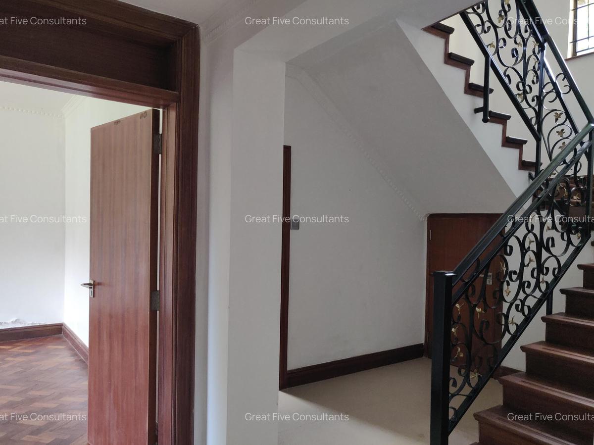 4 Bed House with En Suite in Kitisuru - 8