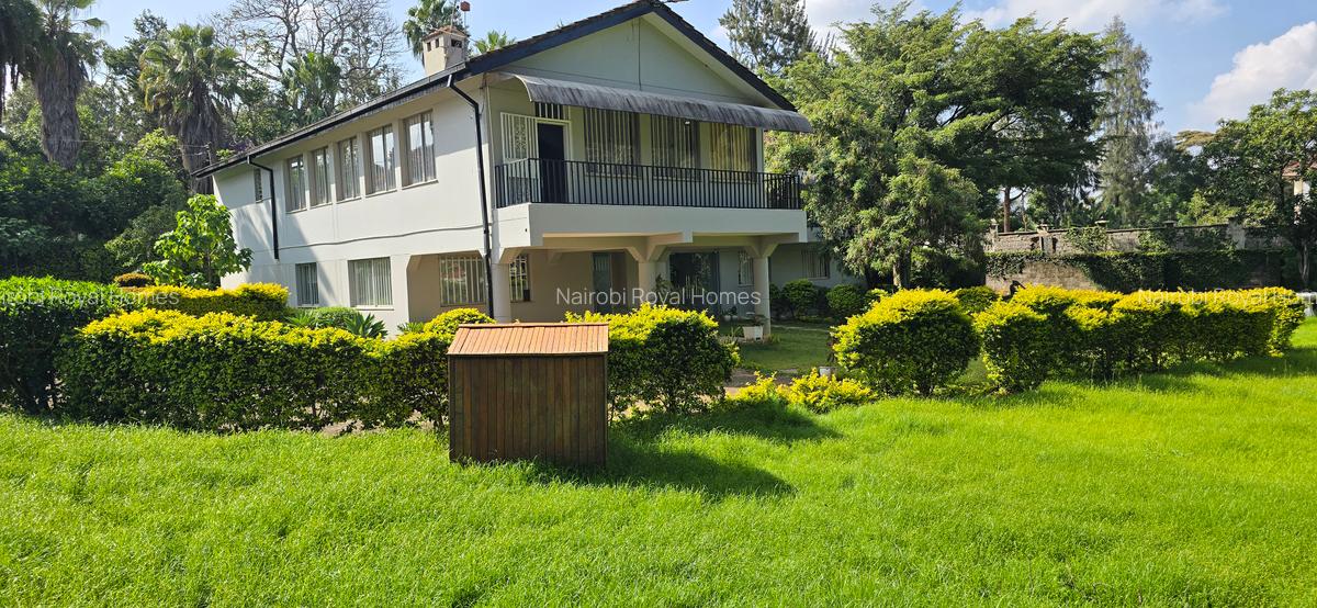 5 Bed House with En Suite at Nyari Central - 4