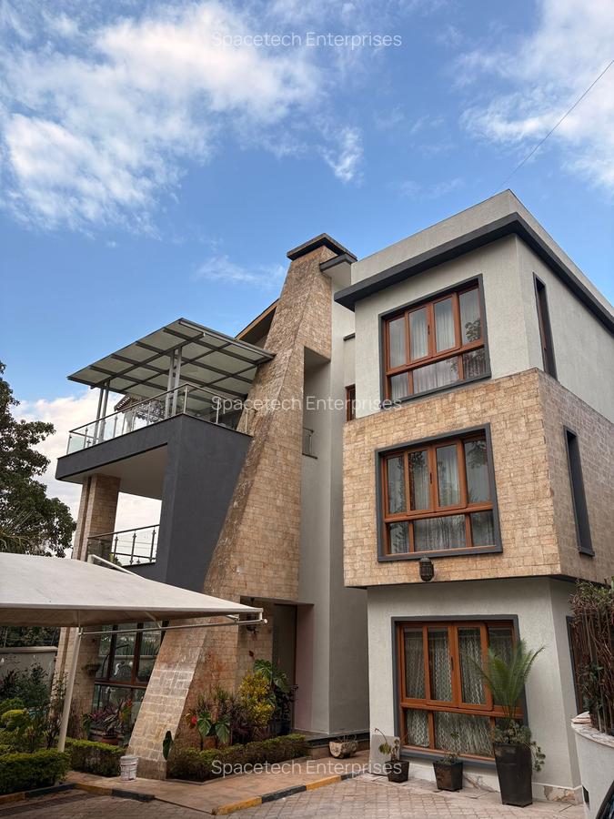 6 Bed Townhouse with En Suite in Lavington - 3