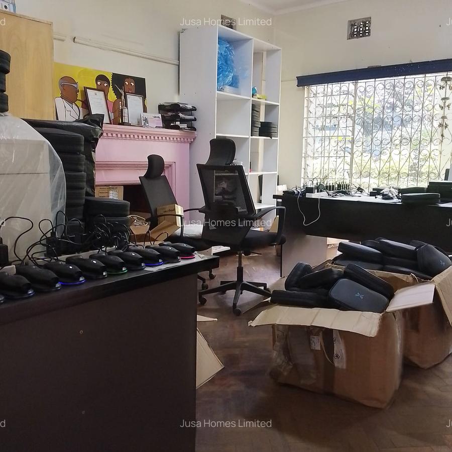 3 Bed House in Westlands Area - 3