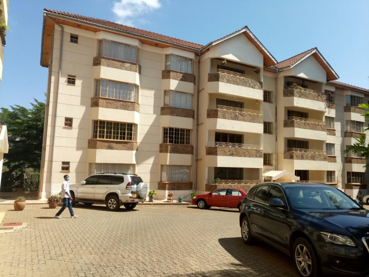 4 Bed Apartment with En Suite at Brookside Estate - 13