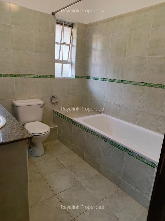 5 Bed House with En Suite at Westlands - 19