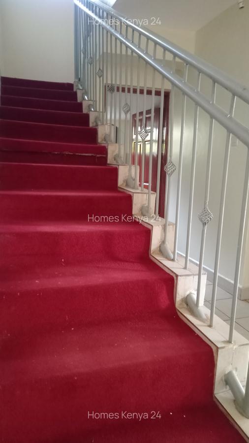 4 Bed House in Kiambu Road - 14