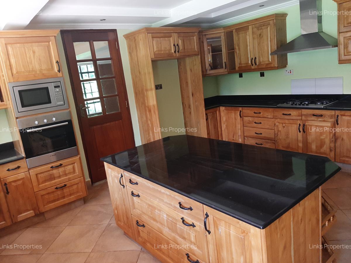 4 Bed Townhouse with En Suite at Karen - 2