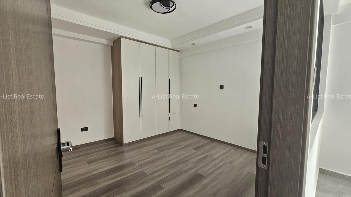1 Bed Apartment with En Suite at Valley Arcade - 11