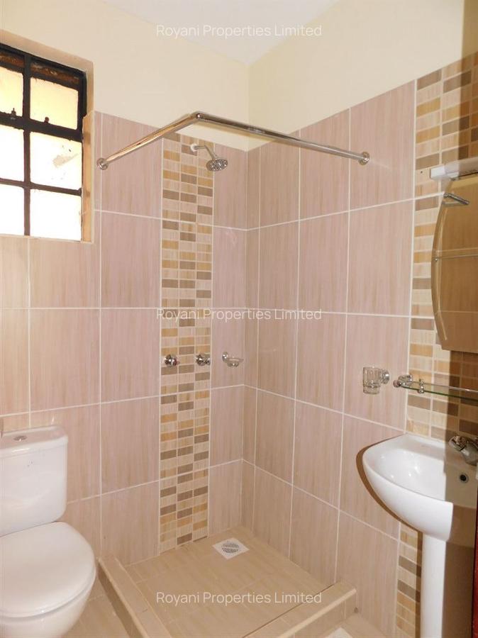 3 Bed Apartment with En Suite at Fourways Junction Estate - 8