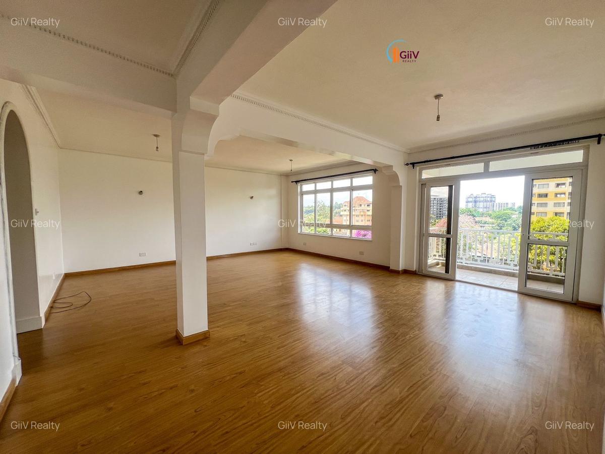 3 Bed Villa with En Suite in Westlands Area - 3