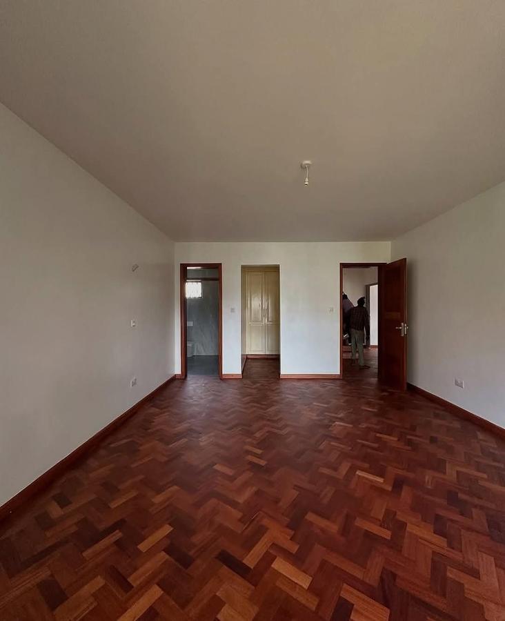 5 Bed House with En Suite in Loresho - 6