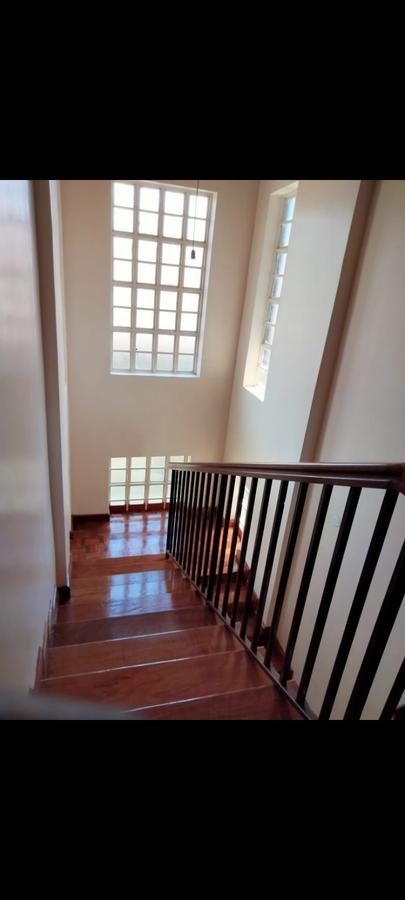 4 Bed Townhouse with En Suite at Off Haile Selassie Road - 4