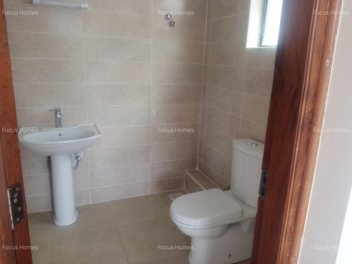 4 Bed Townhouse with En Suite in Lavington - 17