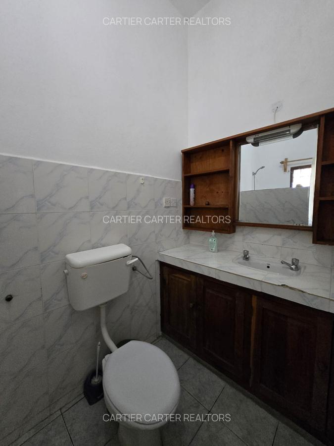 4 Bed Villa with En Suite in Watamu - 9