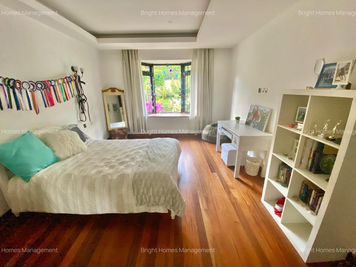 5 Bed Villa with En Suite in Kitisuru - 2