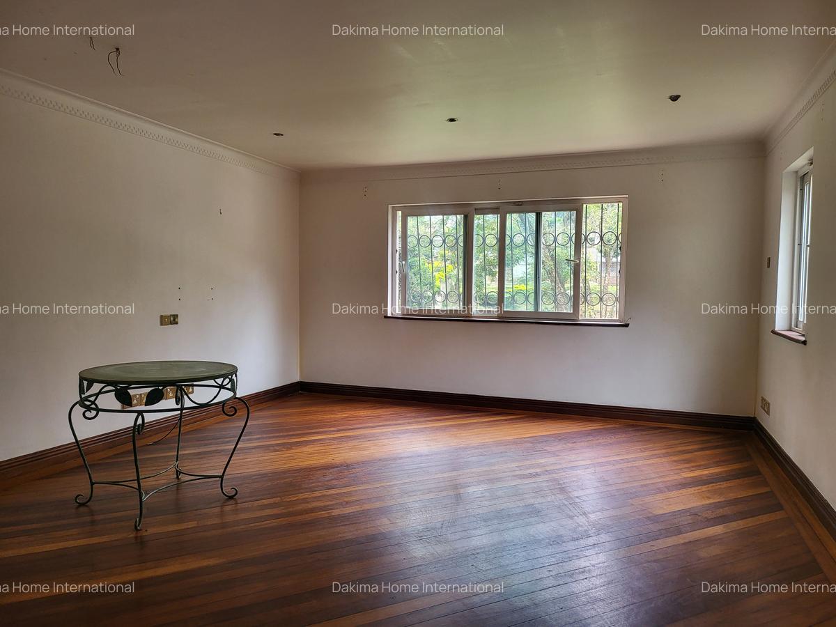 4 Bed House with En Suite in Muthaiga - 9