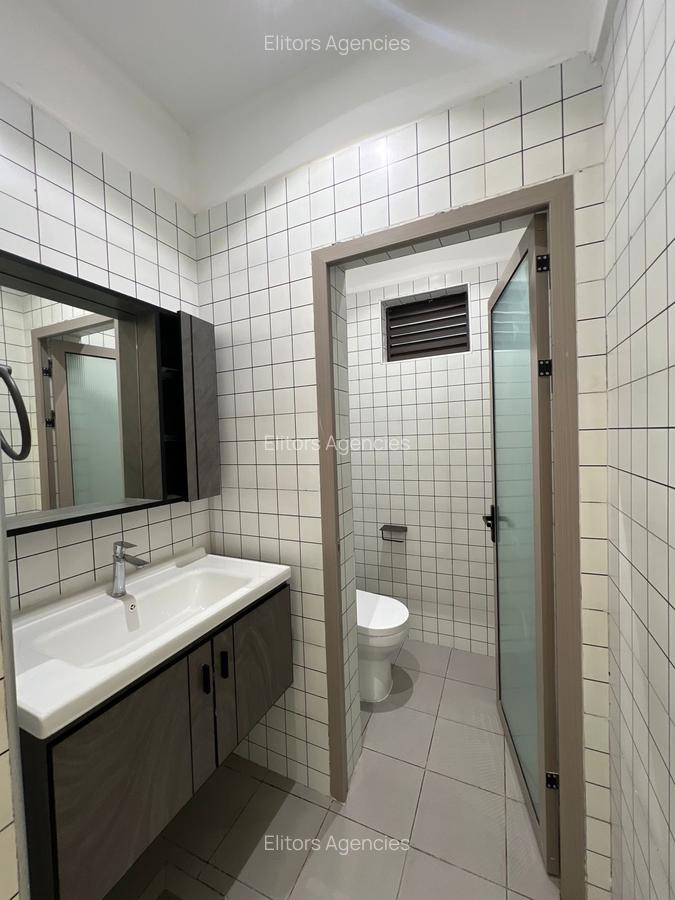 4 Bed Apartment with En Suite at Githunguri Road - 12