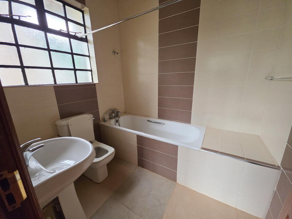 4 Bed Townhouse with Garden in Kiambu Road - 5