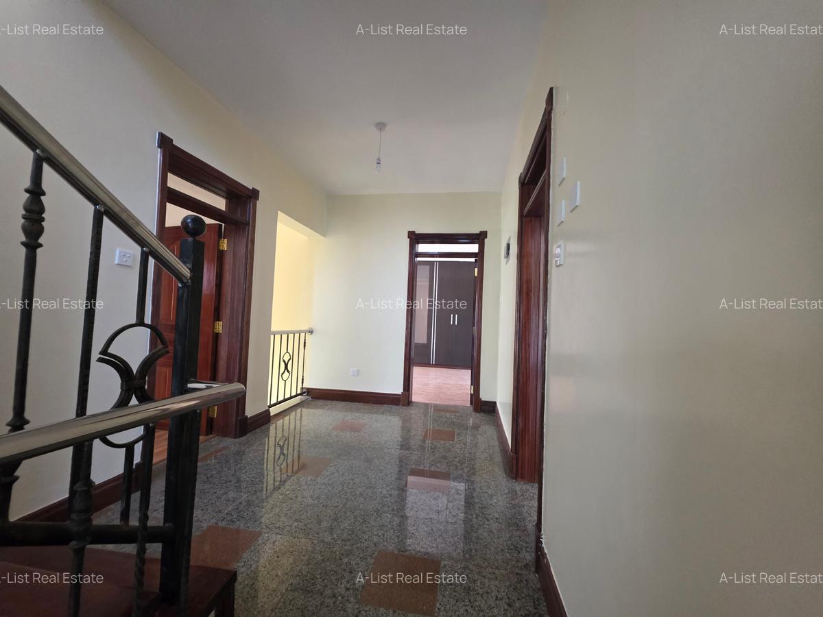 4 Bed Townhouse with En Suite at Grevillea Grove - 14