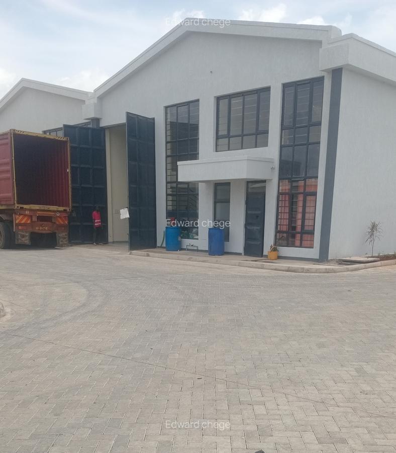 3,100 m² Warehouse at Kamakis - 1