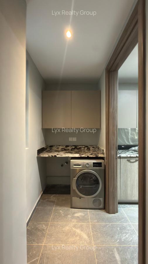 4 Bed Villa with En Suite in Spring Valley - 4