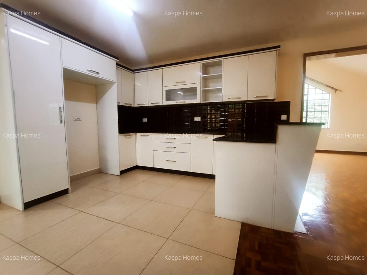 4 Bed Townhouse with En Suite in Kitisuru - 2