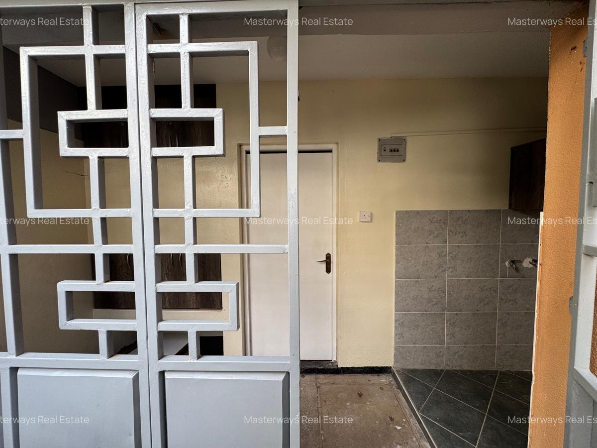 3 Bed Townhouse with En Suite in Lavington - 4