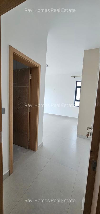 3 Bed Apartment with En Suite at Brookside Garden - 9