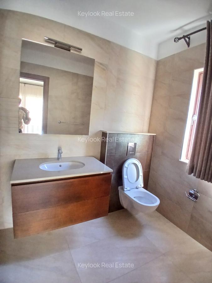 5 Bed Townhouse with En Suite at Lavington Green - 9