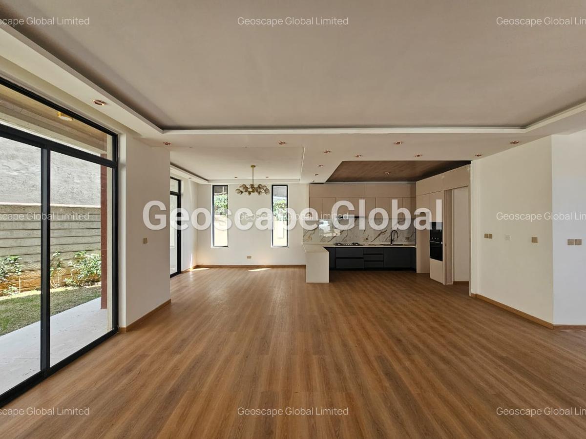 5 Bed Townhouse with En Suite in Lavington - 7